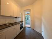 Küche mit Balkonzugang - Etagenwohnung mit 55,13 m&sup2; in Magdeburg zur Miete