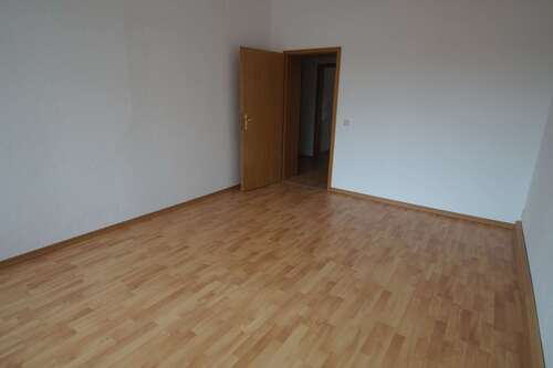 Wohnzimmer - 2 Zimmer Erdgeschoßwohnung in Leipzig