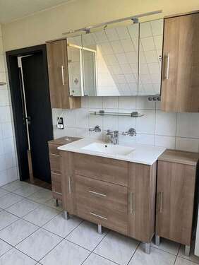 Ausstattung Bad 1.OG - 