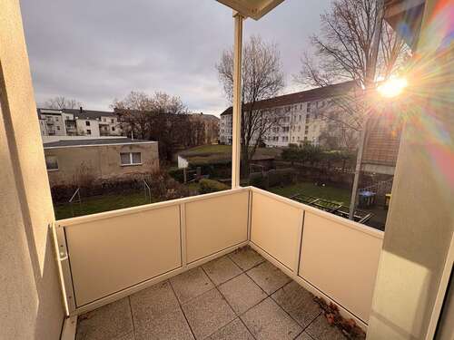 Balkon - Bodenbelag nach Ihrem Wunsch! Tolle 2 Raumwohnung mit Balkon in Gablenz!