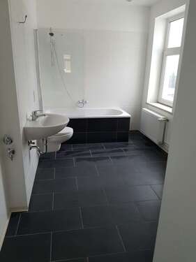 Foto - Mehrfamilienhaus, Wohnhaus mit 461,60 m² in Halle (Saale) zum Kaufen