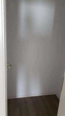 Abstellraum - Erdgeschoßwohnung mit 105,86 m² in Dresden zum Kaufen