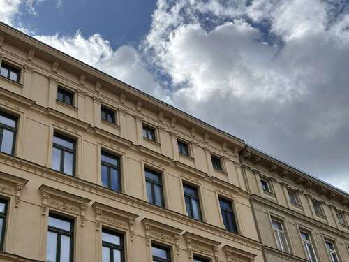 Fassade Details - 3 Zimmer Erdgeschoßwohnung zum Kaufen in Halle (Saale)