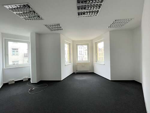 Büro - Büro mit 662,00 m² in Magdeburg zur Miete