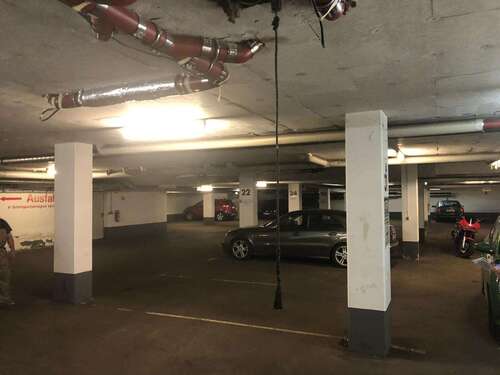 Tiefgarage - 