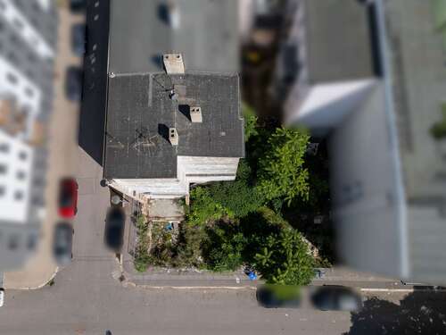Drohnenaufnahme - Mehrfamilienhaus, Wohnhaus zum Kaufen in Magdeburg