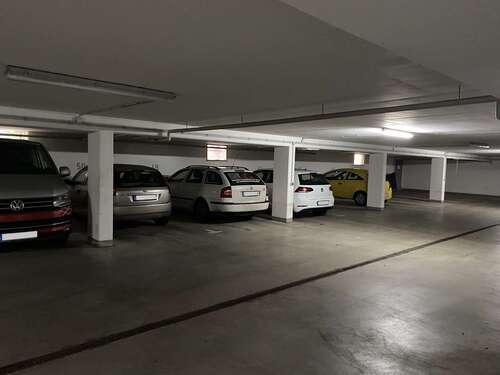 TG Schenkendorfstraße 16,16a (2) - Renditestarker Tiefgaragenstellplatz nahe des Südplatzes