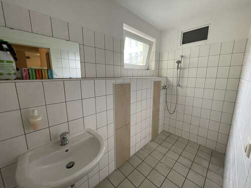 Sanitär - Büro mit 662,00 m² in Magdeburg zur Miete