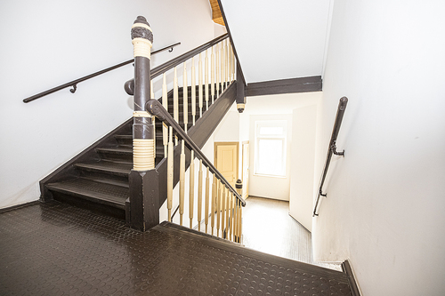 Treppenhaus - Etagenwohnung mit 53,70 m² in Leipzig zum Kaufen