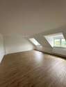 Wohnzimmer - 3 Zimmer Dachgeschoßwohnung in Zwickau