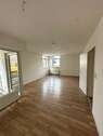 Wohnzimmer - 3 Zimmer Erdgeschoßwohnung zur Miete in Bitterfeld-Wolfen