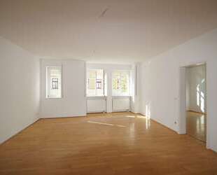 Großes Wohnzimmer, erster Stock und zentrale Lage- fehlen nur noch Sie! - Chemnitz