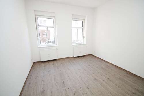 Zimmer 2 - 