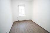 Zimmer 3 - 