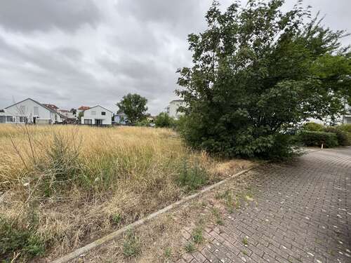 Flurstück - Provisionsfrei! Bauträgerfreies Grundstück, ca. 827m² für Ihr individ. Eigenheim in gewachs. Siedlung