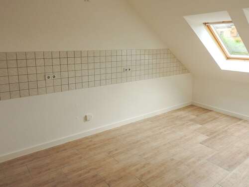 Küche DG re SF (Referenz) - Wohn- & Geschäftshaus mit 709,80 m² in Zwickau zum Kaufen