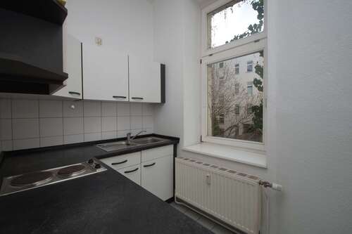 Küche - 5 Zimmer Büro in Magdeburg