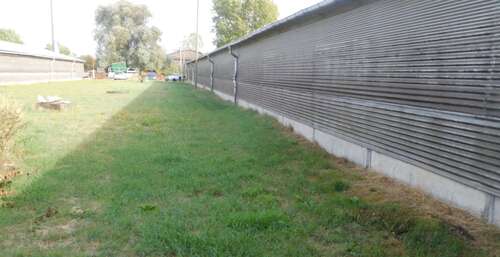 Seitliche Ansicht Halle - Halle zum Kaufen in Landsberg