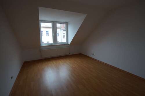 Zimmer 1 - Dachgeschoßwohnung mit 68,88 m² in Leipzig zur Miete