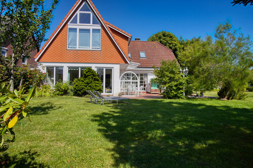 vom Garten her - Haus am Meer, Schönberger Strand