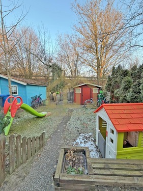 Vorgarten - Reihenmittelhaus mit 126,22 m&sup2; in Achim zum Kaufen