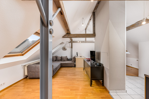 Wohnbereich - Loft-Feeling im Kurpark – Helle 2,5-Zimmer-Dachwohnung