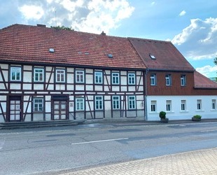 Fachwerkhaus mit 2 Wohnungen und Gewerbe - Weißenborn/Erzgebirge
