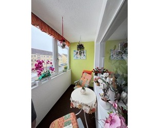 Ruhige helle 3-Zimmer-Wohnung im 1.OG mit Balkon vermietet zu verkaufen - Rhäsa