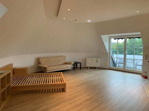 1-R-Whg mit Balkon - 