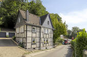 Haus - 5 Zimmer Einfamilienhaus in Leverkusen
