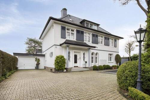 Vorderansicht links - 9 Zimmer Mehrfamilienhaus, Wohnhaus zum Kaufen in Wuppertal