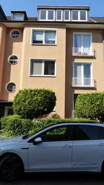 Außenansicht - Charmante ruhige Wohnung mitten in Deutz - Balkon und Einbauküche -