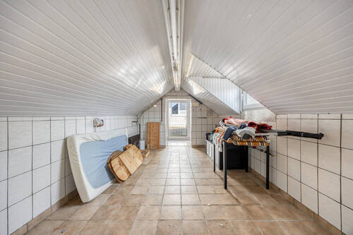 Raum über der Garage - 
