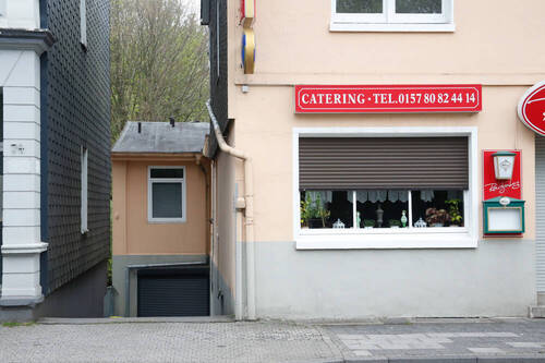 Einfahrt Garage - Hotel, Pension, Gasthof in Remscheid
