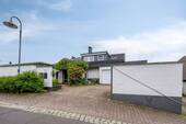 Zufahrt - 5 Zimmer Einfamilienhaus zum Kaufen in Wermelskirchen / Dhünn