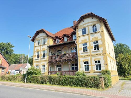 Wohnhaus - Schöne Zweiraumwohnung im sanierten Altbau