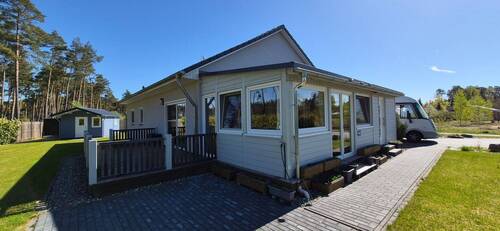 seitliche Ansicht mit Wintergarten - 3 Zimmer Bungalow zum Kaufen in Gorleben