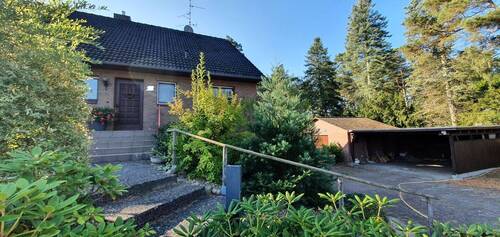 Aufgang zum Eingang - 8 Zimmer Mehrfamilienhaus, Wohnhaus zum Kaufen in Gorleben