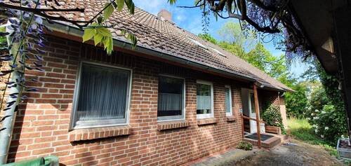 seitliche Ansicht - 6 Zimmer Mehrfamilienhaus, Wohnhaus zum Kaufen in Gorleben