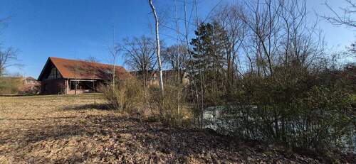 Ansicht Haus + Teich - 