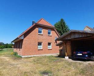 Neuwertiges EFH mit Wärmepumpe, Carport, 2 Bäder, EBK und eigenes Grünland - Dömitz Heidhof