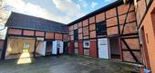 Innenhof und Garage - 