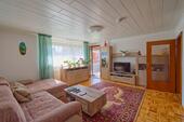 Wohnzimmer - 3 Zimmer Etagenwohnung zum Kaufen in Villingen-Schwenningen
