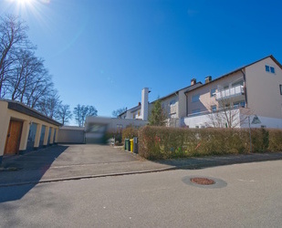 PREIS GESENKT! Renditestarkes 5-Familienwohnhaus + 5 Garage mit 39.060 EUR Jahresmiete - Villingen-Schwenningen
