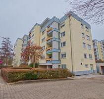Hell und freundlich! 4,5 Zimmerwohnung mit Balkon und TG-Stellplatz - Villingen-Schwenningen
