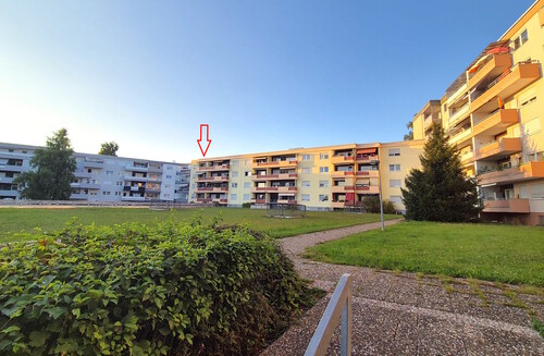 Anischt Wohnanlage - Top Aussicht(en)! Helle 4,5 Zimmerwohnung mit Aufzug und TG-Stellplatz