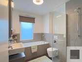 Tageslichtbad Dusche / bath with shower - 