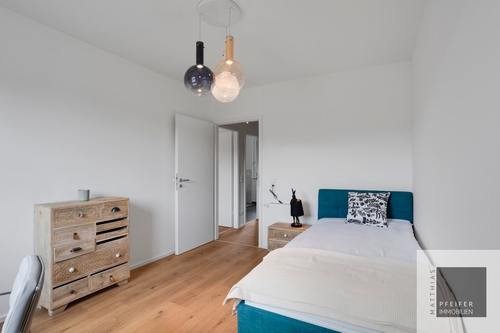 Zimmer1_OG - 