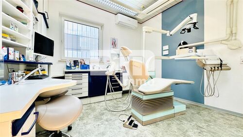 Einheit 1 Büro / Praxisraum groß - 
