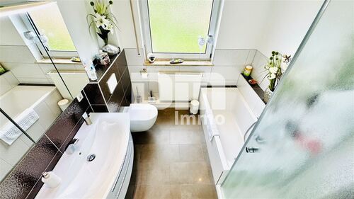 Bad Wanne / Dusche - 